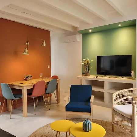 Exceptionnel, T3 Duplex, 6 Couchages, Tres Calme En Hyper Centre Avec Balcon * Pau
